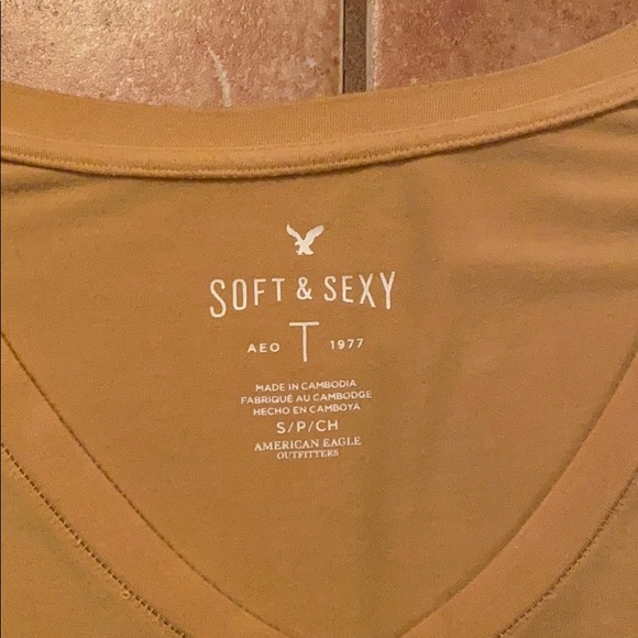 American Eagle soft and sexy shirt in mustard - Picture 2 of 2